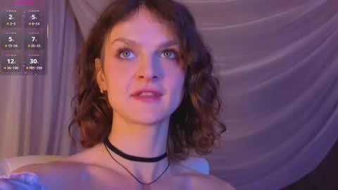 Sophia online show from 11-28-25, 01:52