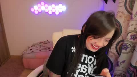 Snapshot of sophia_grants chatting on 04-28-26, 02:27 sophia_grants online show from 04-28-26, 02:27