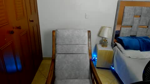 sophia CM online show from 09-23-25, 02:03