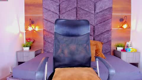 Sophi  online show from 01-10-25, 05:47