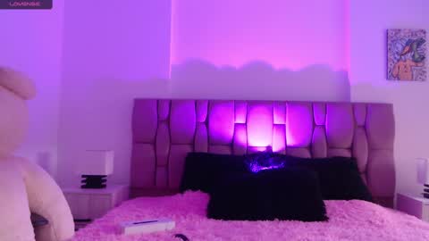 Sophia Carson online show from 01-12-25, 11:50