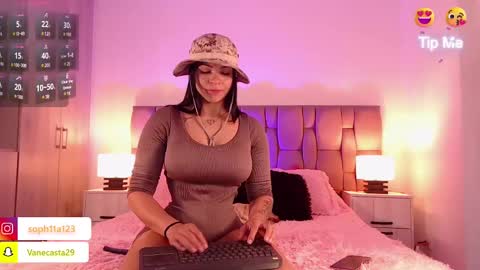 Sophia Carson online show from 03-06-25, 10:47
