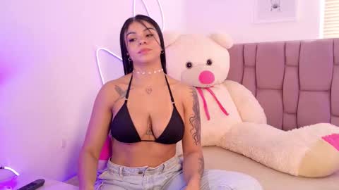 Snapshot of sophia_karsonn chatting on 12-04-25, 06:49 Sophia Carson online show from 12-04-25, 06:49
