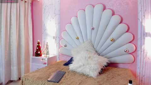 sophia online show from 12-02-24, 08:55