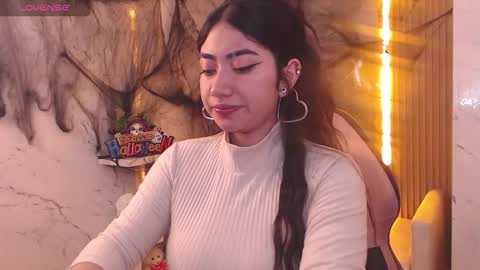 Sophia online show from 10-11-25, 01:42