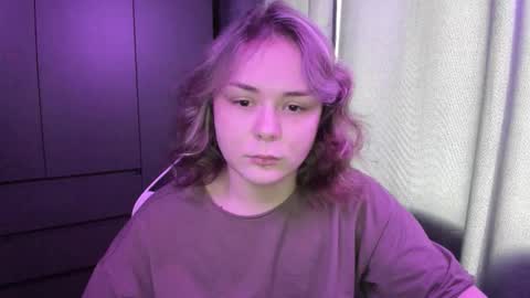 Snapshot of sophia_xi chatting on 12-19-25, 06:20 Sophia online show from 12-19-25, 06:20