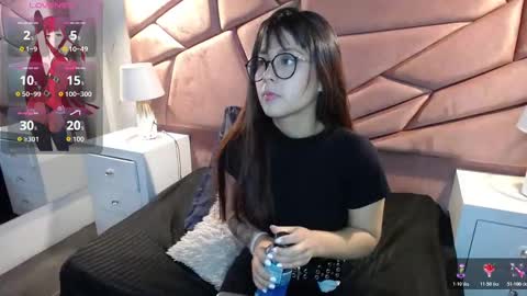 Sophi  online show from 10-19-25, 01:23