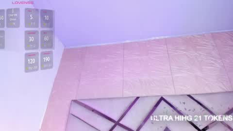 Sophia Paris online show from 04-19-26, 03:50