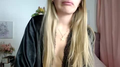 SophiaLee online show from 03-11-26, 12:38