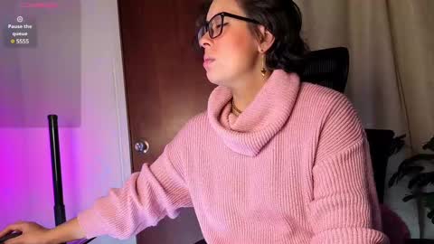 Sophia online show from 03-08-25, 02:34