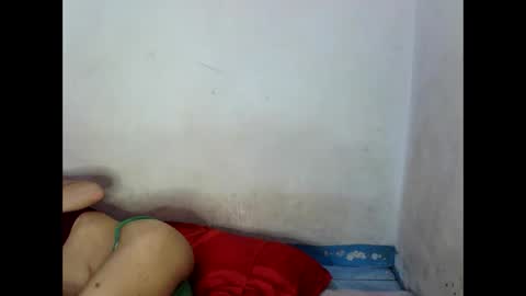 Snapshot of sophialaurel chatting on 02-24-25, 06:38 sophialaurel online show from 02-24-25, 06:38