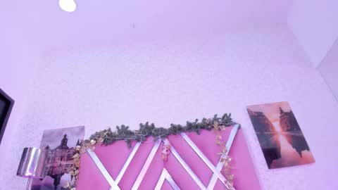 Snapshot of sophiasalazar_ chatting on 11-21-25, 03:54 Sophia Salazar online show from 11-21-25, 03:54