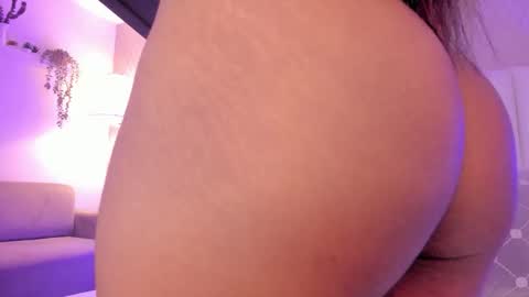 Snapshot of sophiasmiths_ chatting on 09-16-25, 09:38 SophiaSmiths online show from 09-16-25, 09:38