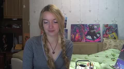 Snapshot of sophiasonata chatting on 12-08-24, 05:01 SophiaSonata online show from 12-08-24, 05:01