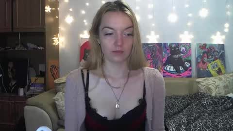 Snapshot of sophiasonata chatting on 01-04-25, 02:56 SophiaSonata online show from 01-04-25, 02:56