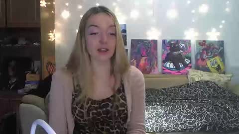 Snapshot of sophiasonata chatting on 01-08-25, 04:33 SophiaSonata online show from 01-08-25, 04:33