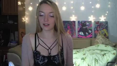 Snapshot of sophiasonata chatting on 01-19-25, 04:36 SophiaSonata online show from 01-19-25, 04:36