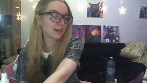 Snapshot of sophiasonata chatting on 11-12-25, 06:41 SophiaSonata online show from 11-12-25, 06:41