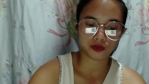 sophie_193 online show from 03-27-26, 06:40