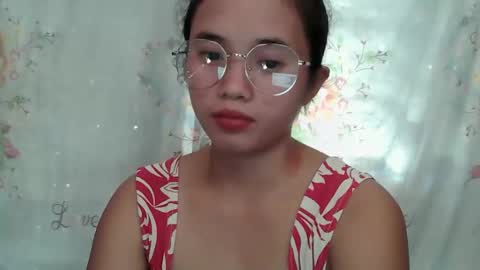 sophie_193 online show from 04-18-26, 03:10