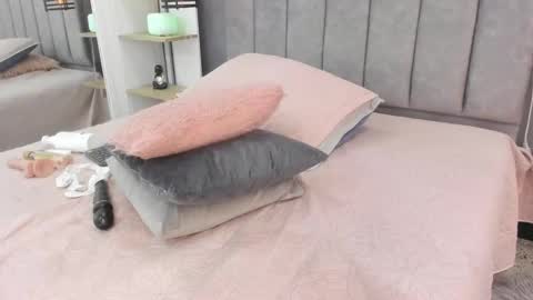 Sophie online show from 03-12-25, 12:31