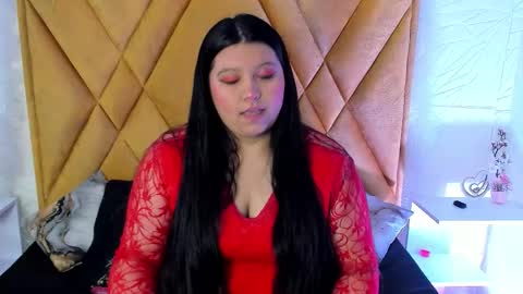 Snapshot of sophie_galli chatting on 02-19-26, 12:23 Sophie Gallis online show from 02-19-26, 12:23