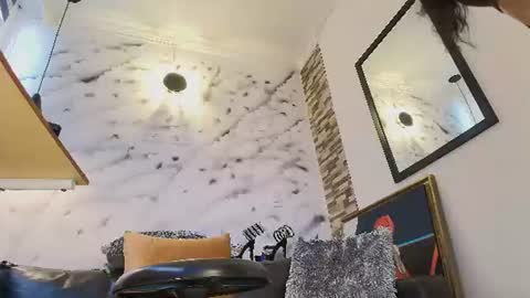 Sophie online show from 06-26-26, 01:59