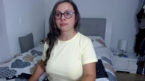 Sofa online show from 02-18-26, 02:07