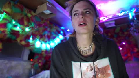 derpy derpington online show from 01-31-25, 05:40