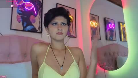 sophie_mcgreen online show from 06-17-26, 07:59