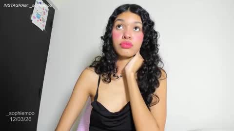 Sophie online show from 03-12-26, 11:22