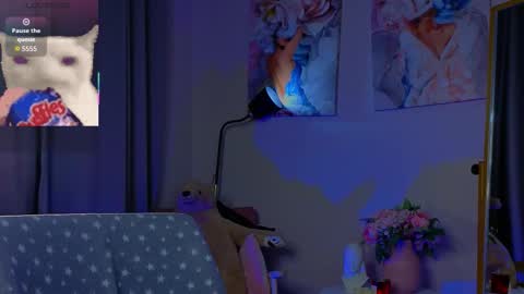 sophie_nomenal_ online show from 11-25-25, 01:55