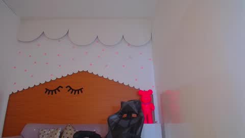 Sofia online show from 12-21-24, 02:15