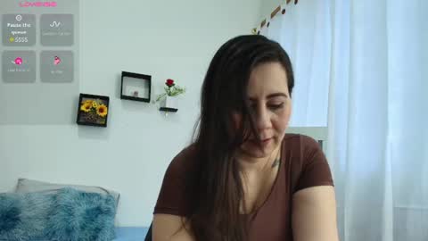 Snapshot of sophie_tyler25 chatting on 07-08-26, 01:26 SOPHIE TYLER online show from 07-08-26, 01:26