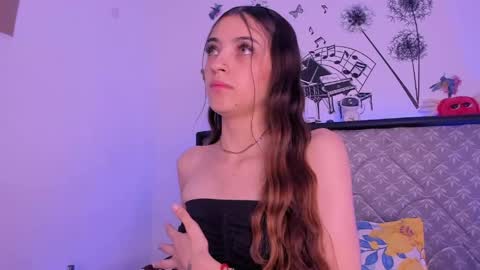 Sophie online show from 04-11-26, 10:58