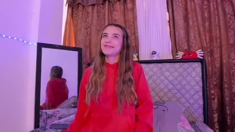 Sophie online show from 05-30-26, 01:52