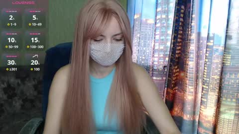 Sophie online show from 04-10-26, 08:41