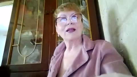 SophieBurnsX online show from 05-20-26, 08:53