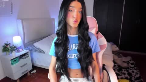    online show from 12-20-25, 08:43