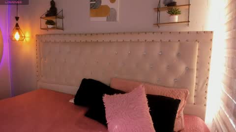 Sophie  online show from 04-07-26, 02:17