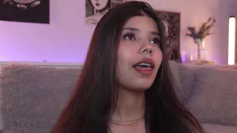 Snapshot of sophiee_art chatting on 09-23-25, 07:50 Sophiee online show from 09-23-25, 07:50