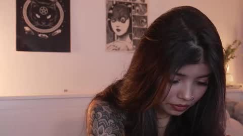 Snapshot of sophiee_art chatting on 09-28-25, 12:49 Sophiee online show from 09-28-25, 12:49