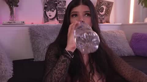 Sophiee  online show from 06-17-26, 07:26