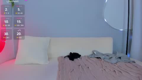 Snapshot of sophiee_s chatting on 07-06-26, 11:18 Sophie online show from 07-06-26, 11:18