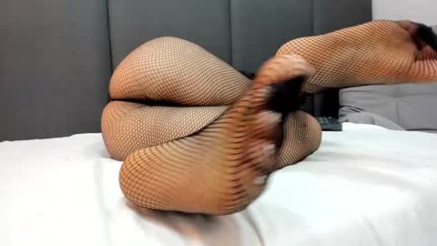 sophieharris__ online show from 01-11-25, 02:30