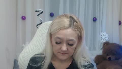 sophiekittyy online show from 01-10-26, 07:43