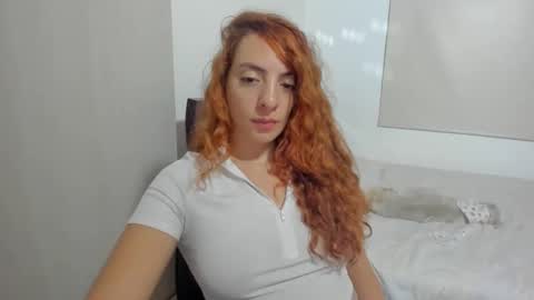 Snapshot of sophielatina chatting on 11-08-25, 05:18 Sophia online show from 11-08-25, 05:18