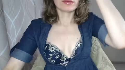 Snapshot of sophiemisss chatting on 07-07-26, 06:27 Sophiemisss online show from 07-07-26, 06:27