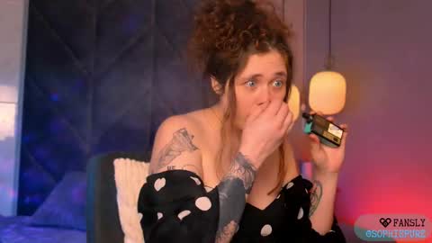 Sophie online show from 02-17-26, 01:24