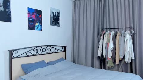 SophieRayne online show from 03-02-26, 10:44